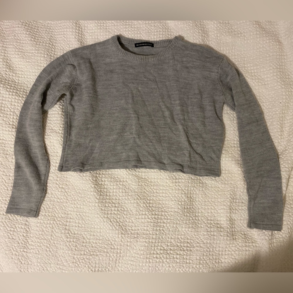 Brandy Melville cropped sweater